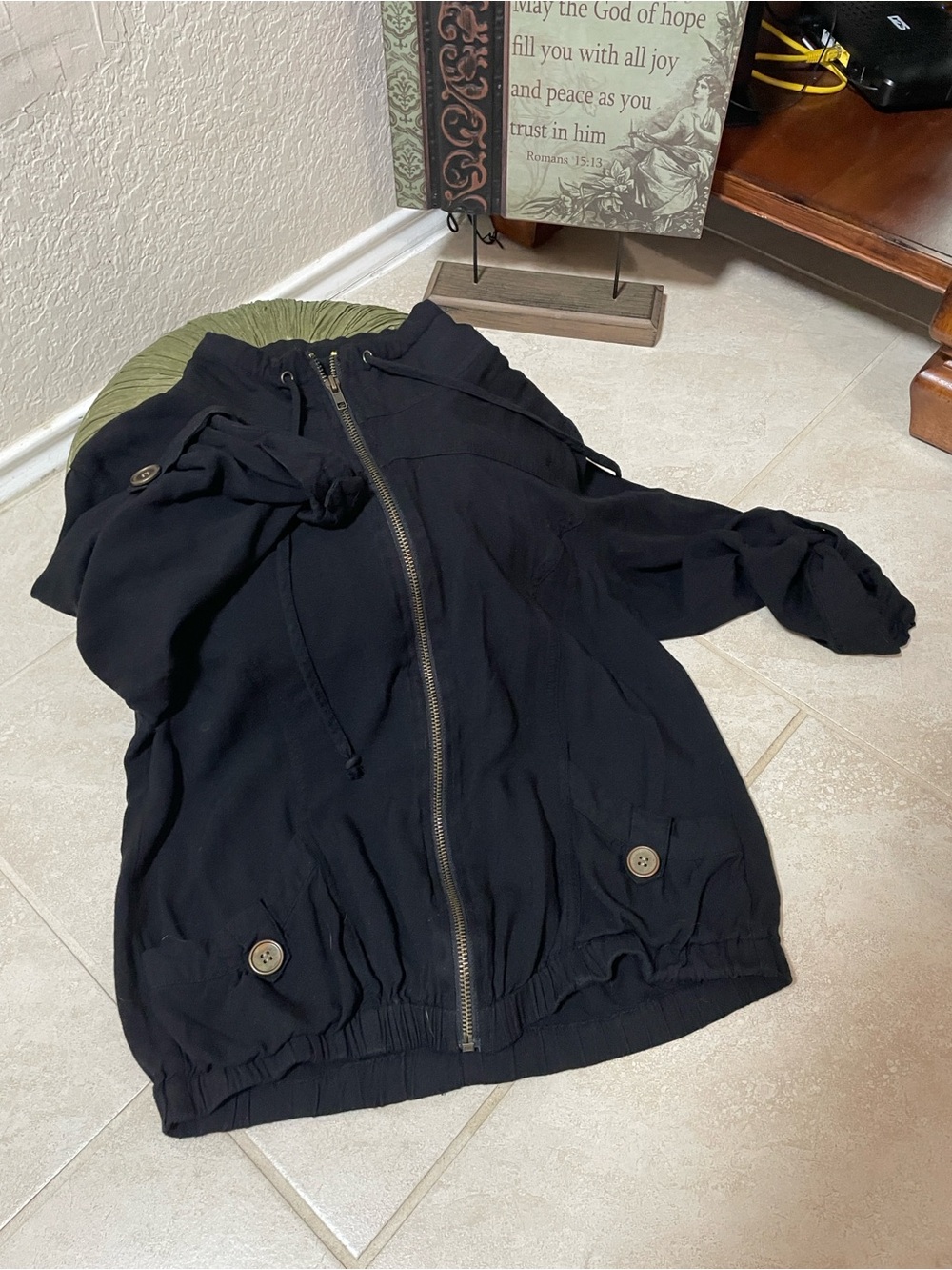 Black Zip-Up Hooded Jacket with Buttoned Pockets roll tab sleeves SZ M